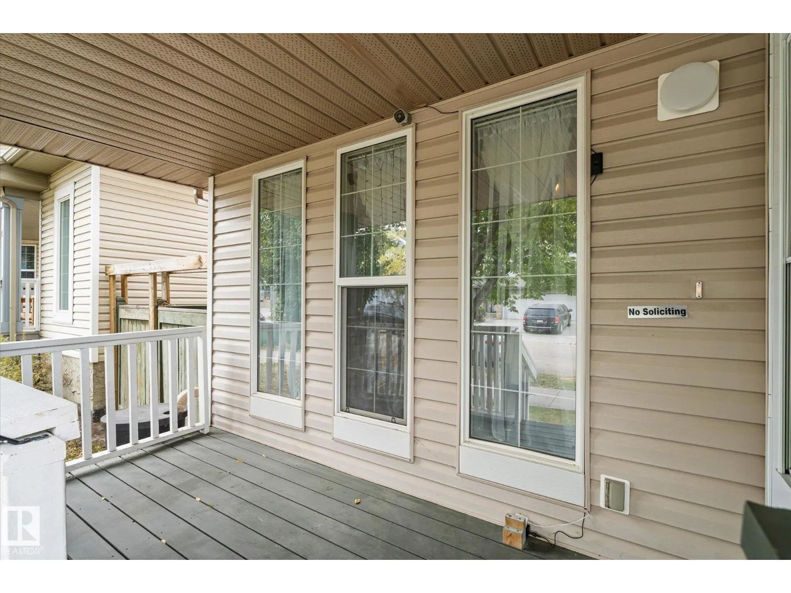 23 VERNON ST