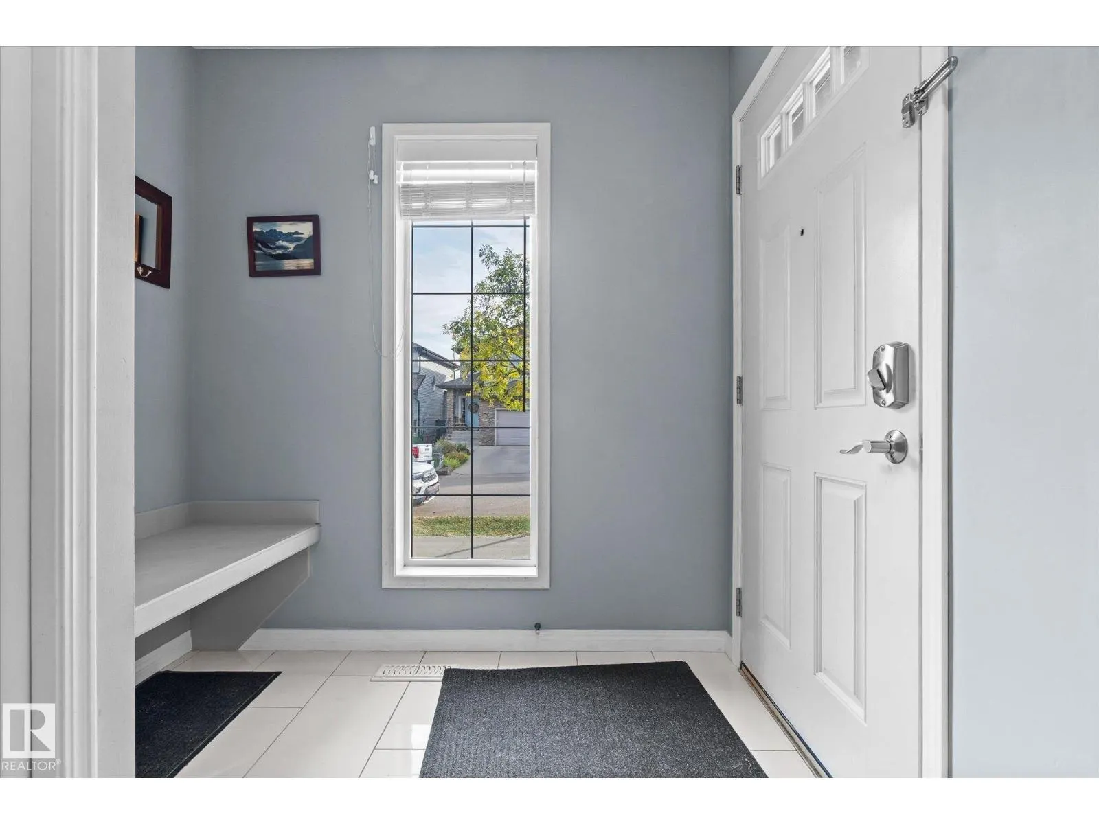 23 VERNON ST