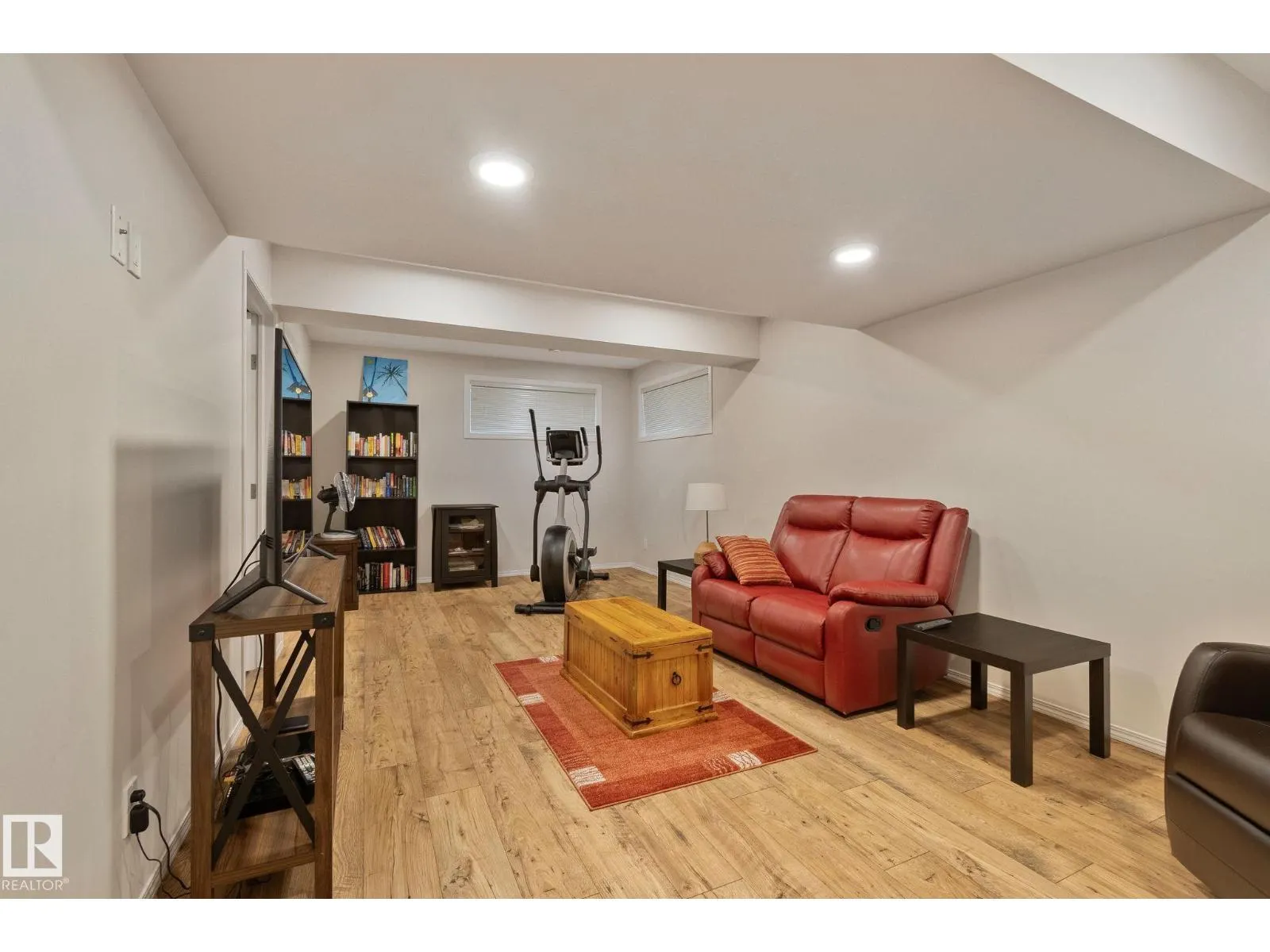 7159 CARDINAL WY SW