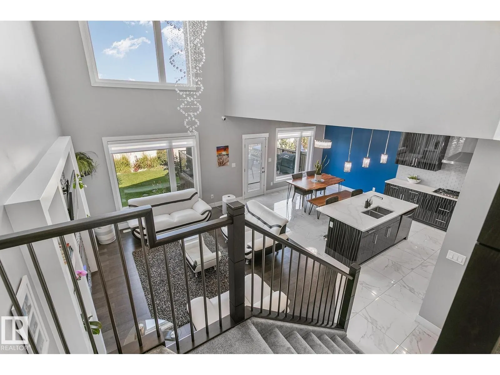 49 SUMMERSTONE LN