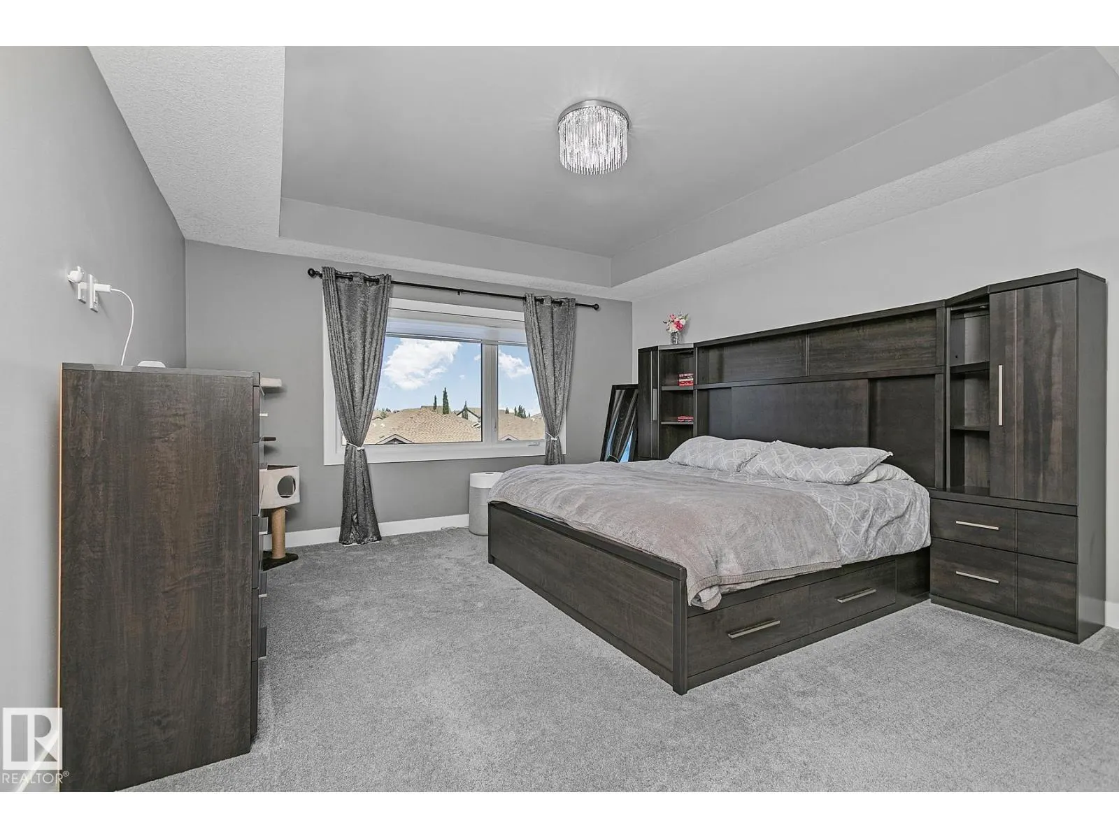 49 SUMMERSTONE LN