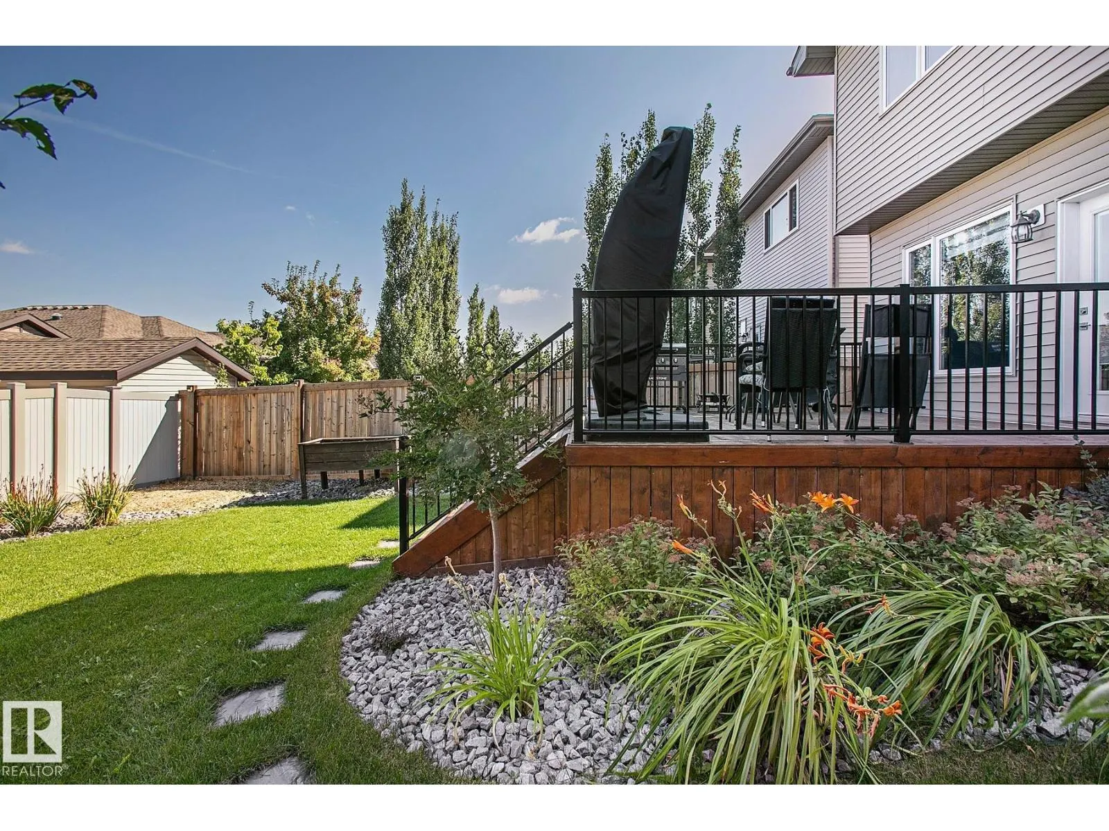 49 SUMMERSTONE LN