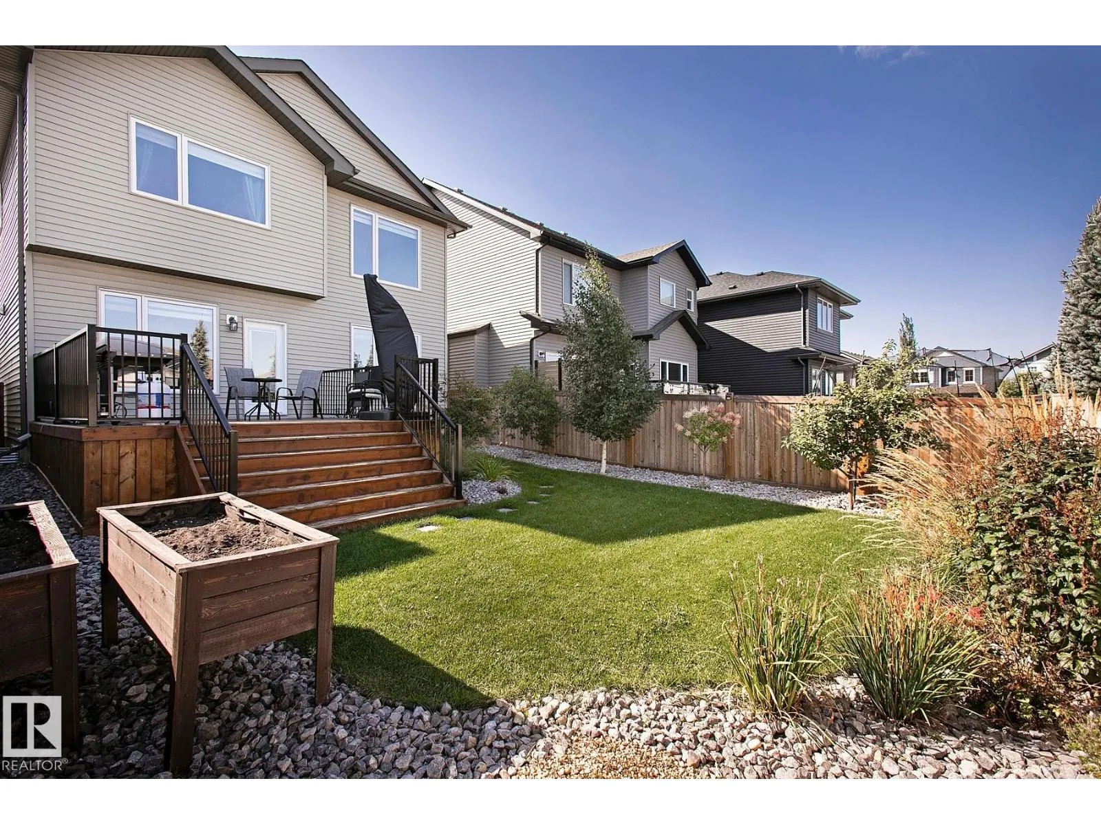 49 SUMMERSTONE LN
