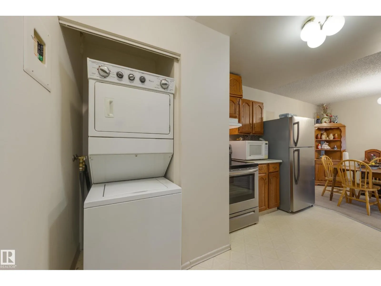 #502 10175 109 ST NW