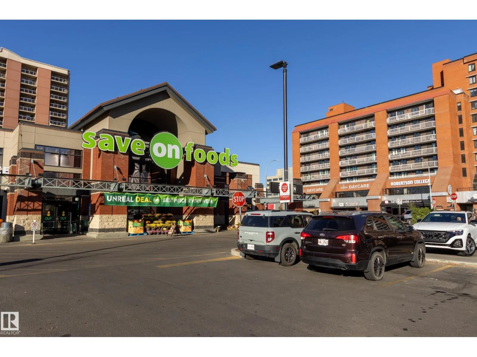 #502 10175 109 ST NW