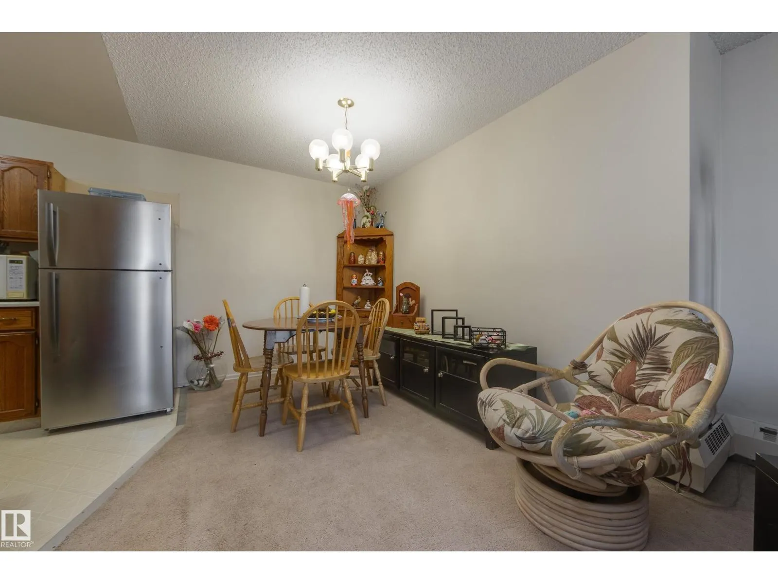 #502 10175 109 ST NW