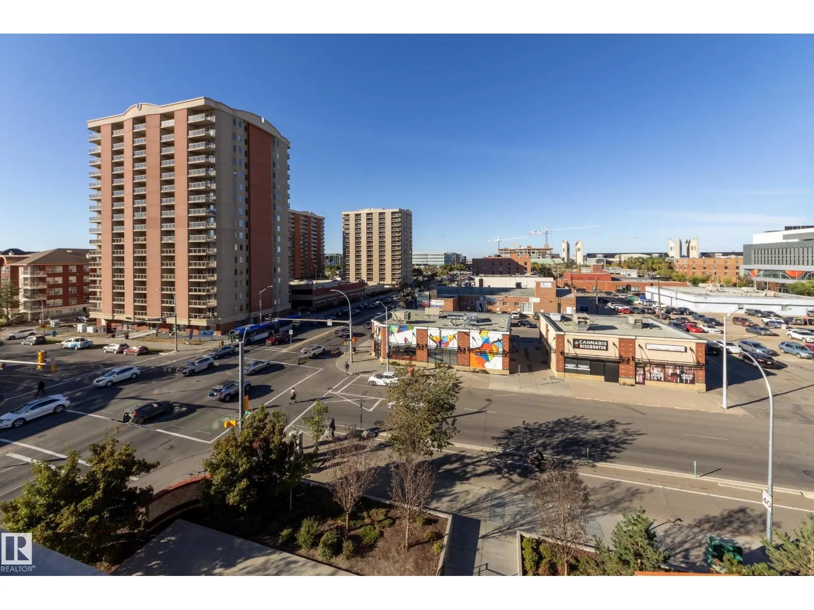 #502 10175 109 ST NW