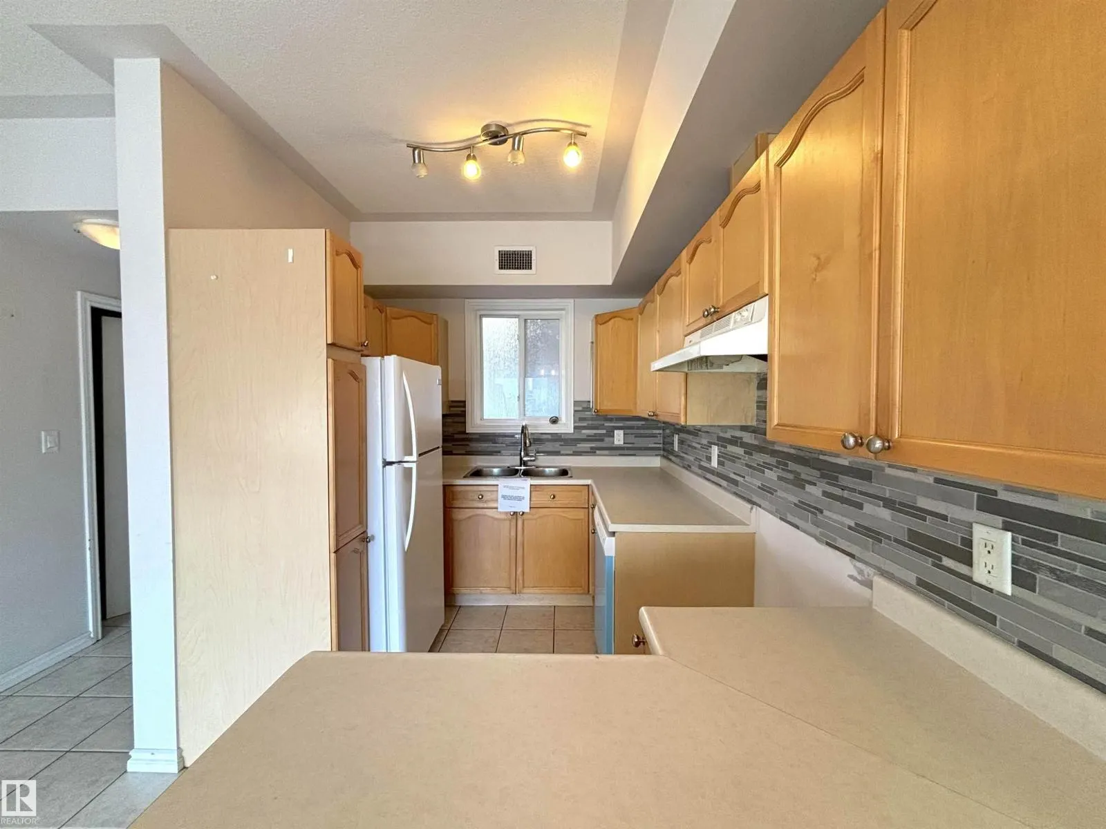 #510 10606 102 AV NW