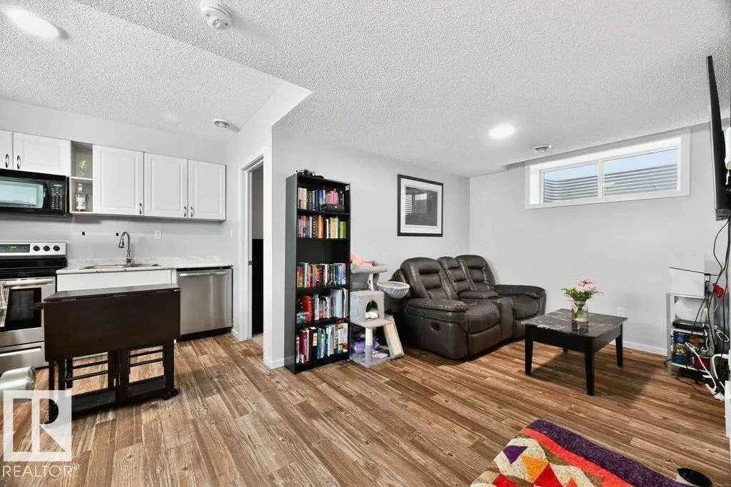 17096 46 ST NW
