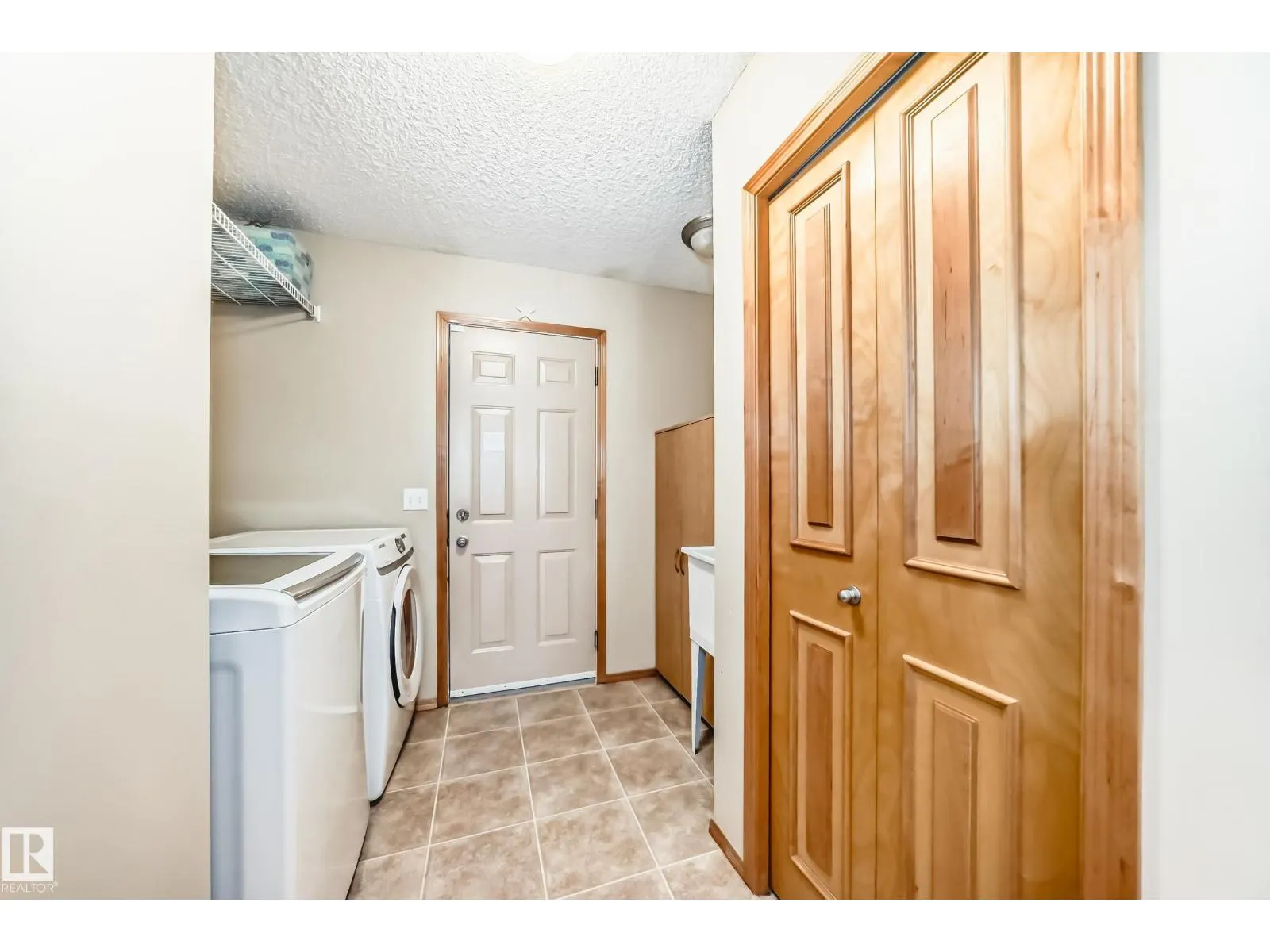 10819 178 AV NW