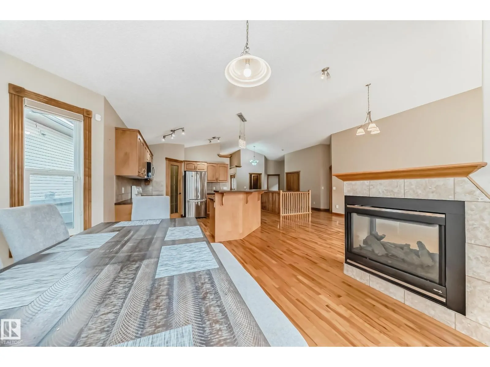 10819 178 AV NW