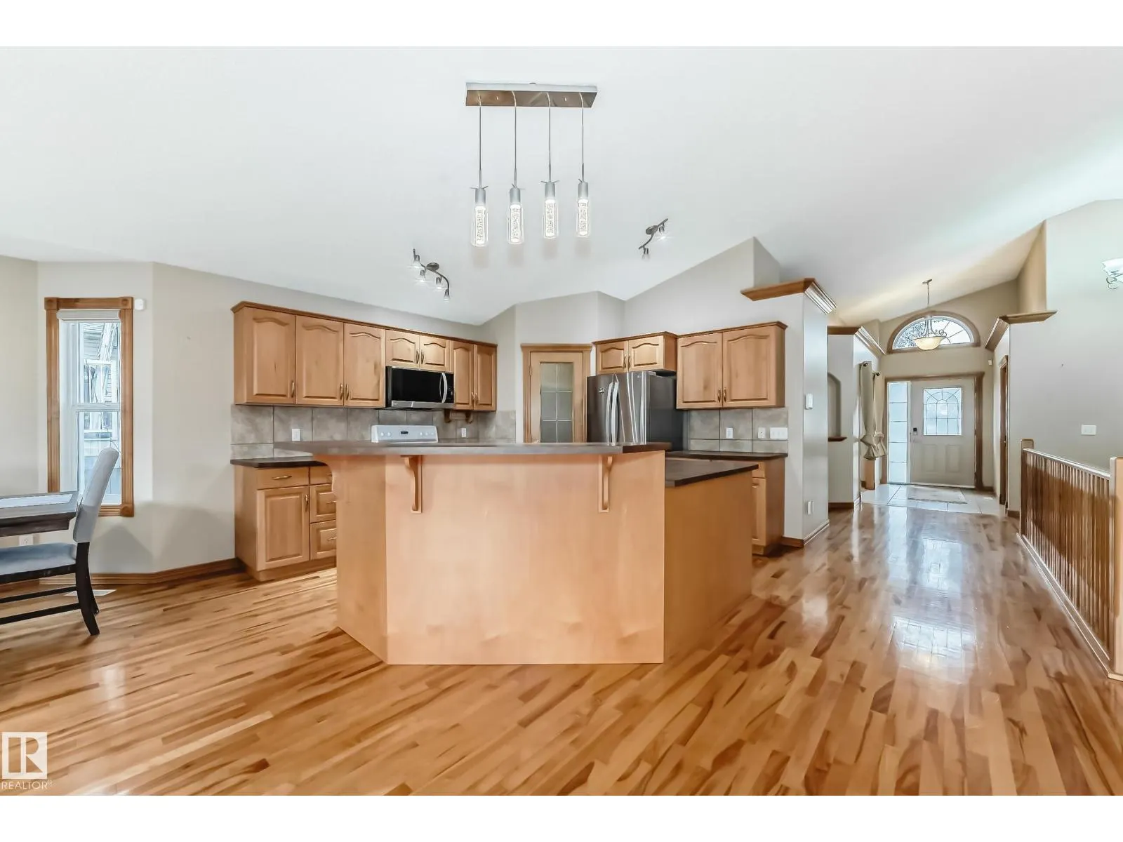 10819 178 AV NW