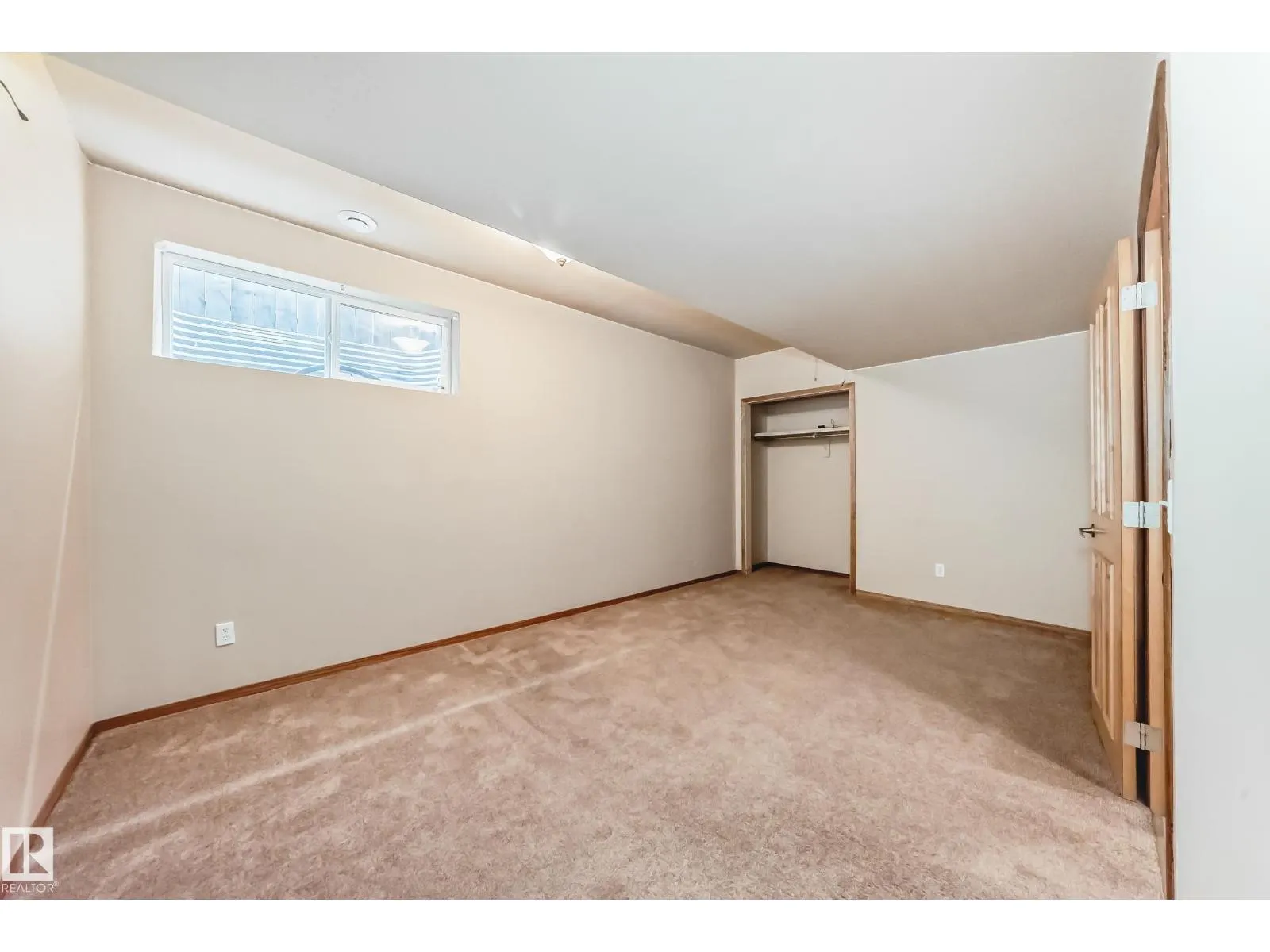 10819 178 AV NW