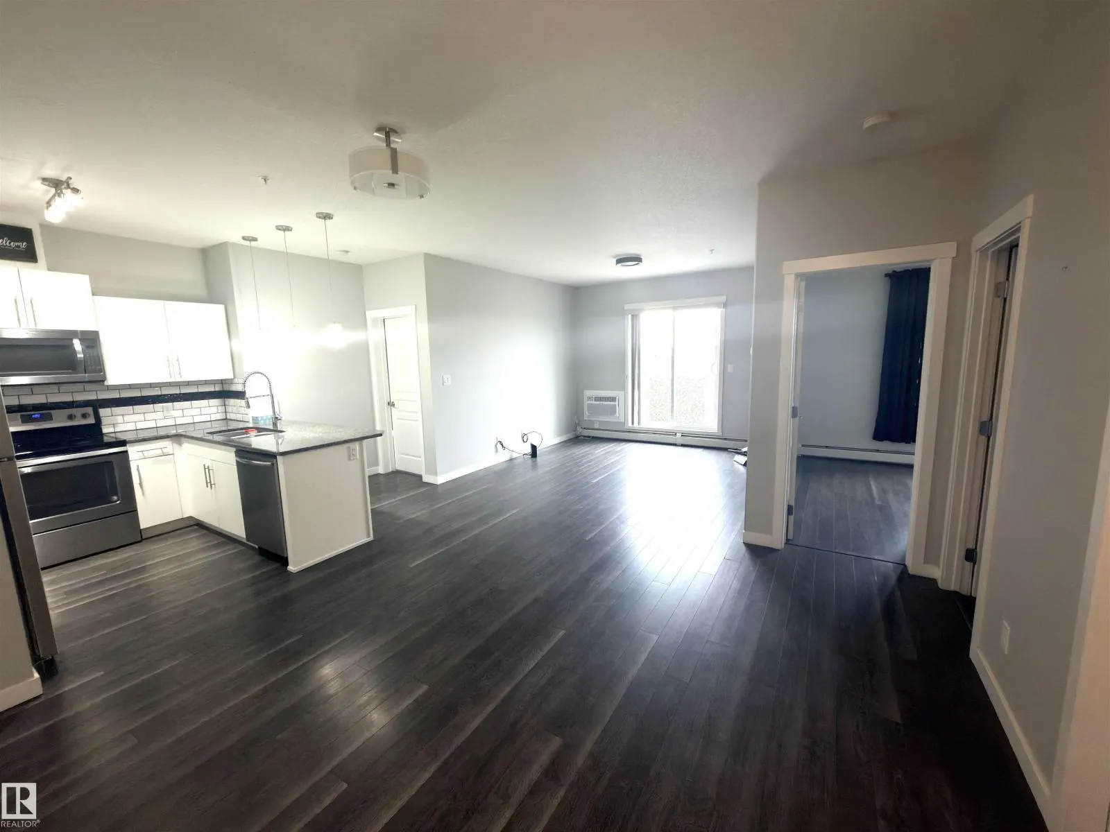 #415 812 WELSH DR SW