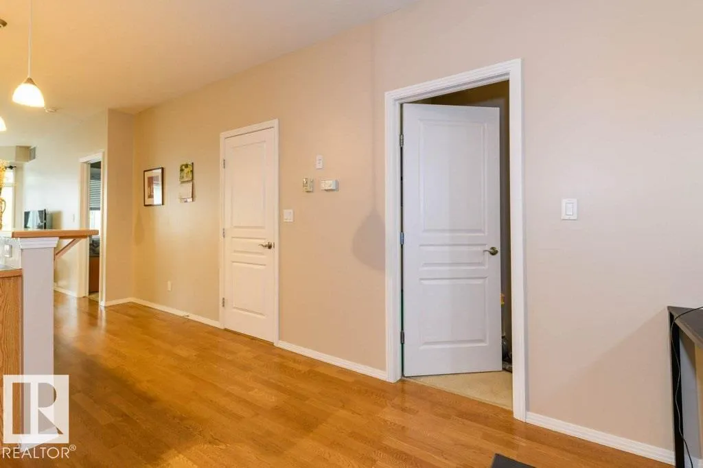 #206 10503 98 AV NW