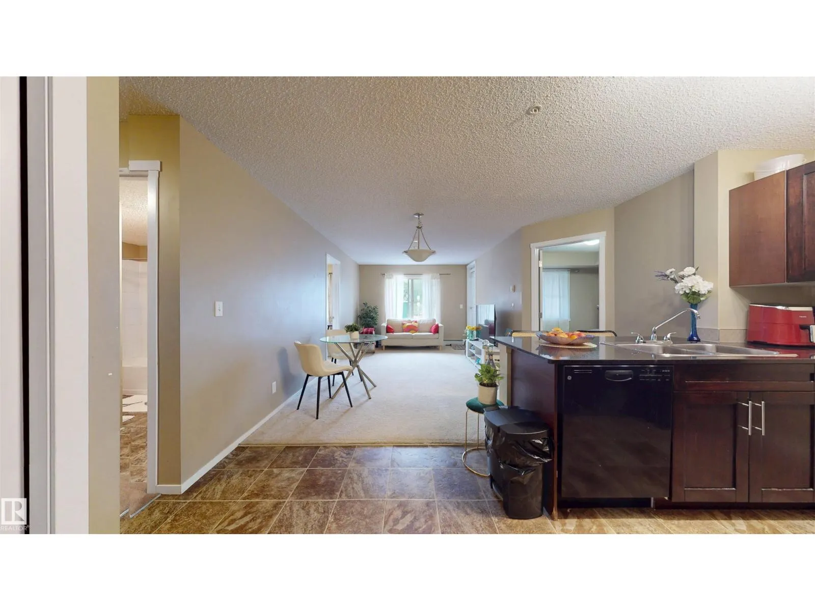 #106 5370 CHAPPELLE RD SW