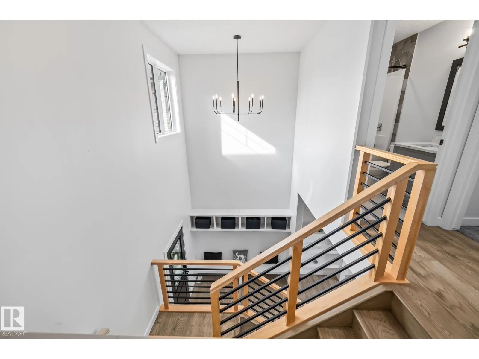 34 EDGEFIELD WY