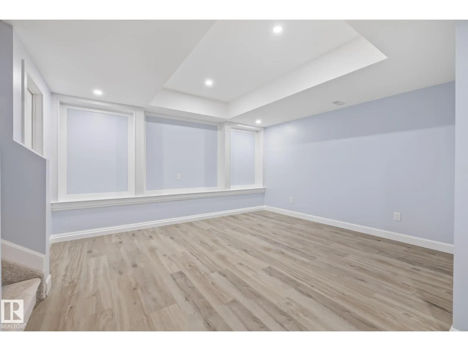34 EDGEFIELD WY