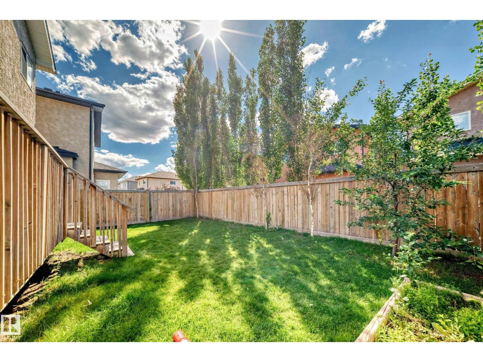 16756 61 ST NW