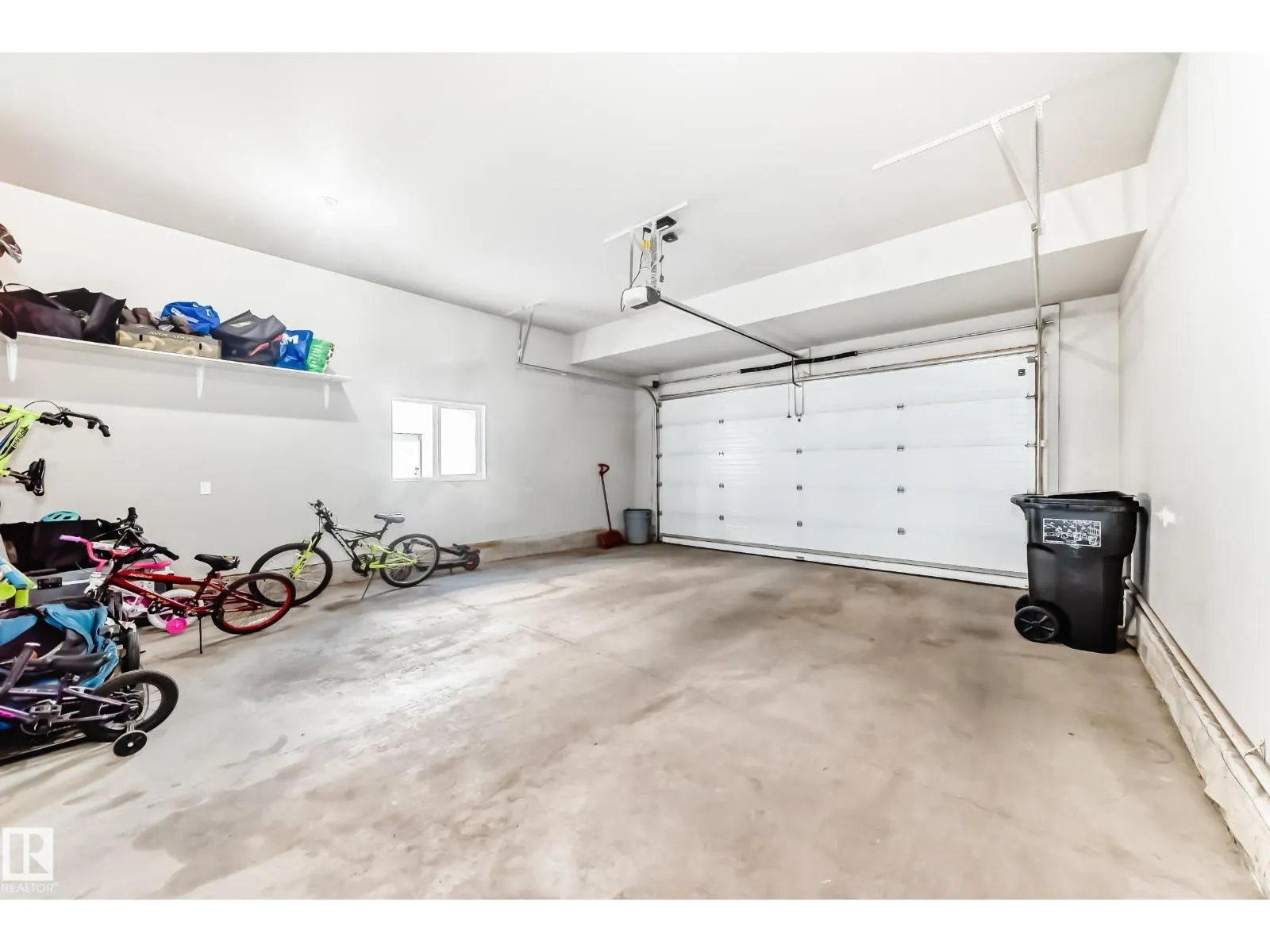 16756 61 ST NW