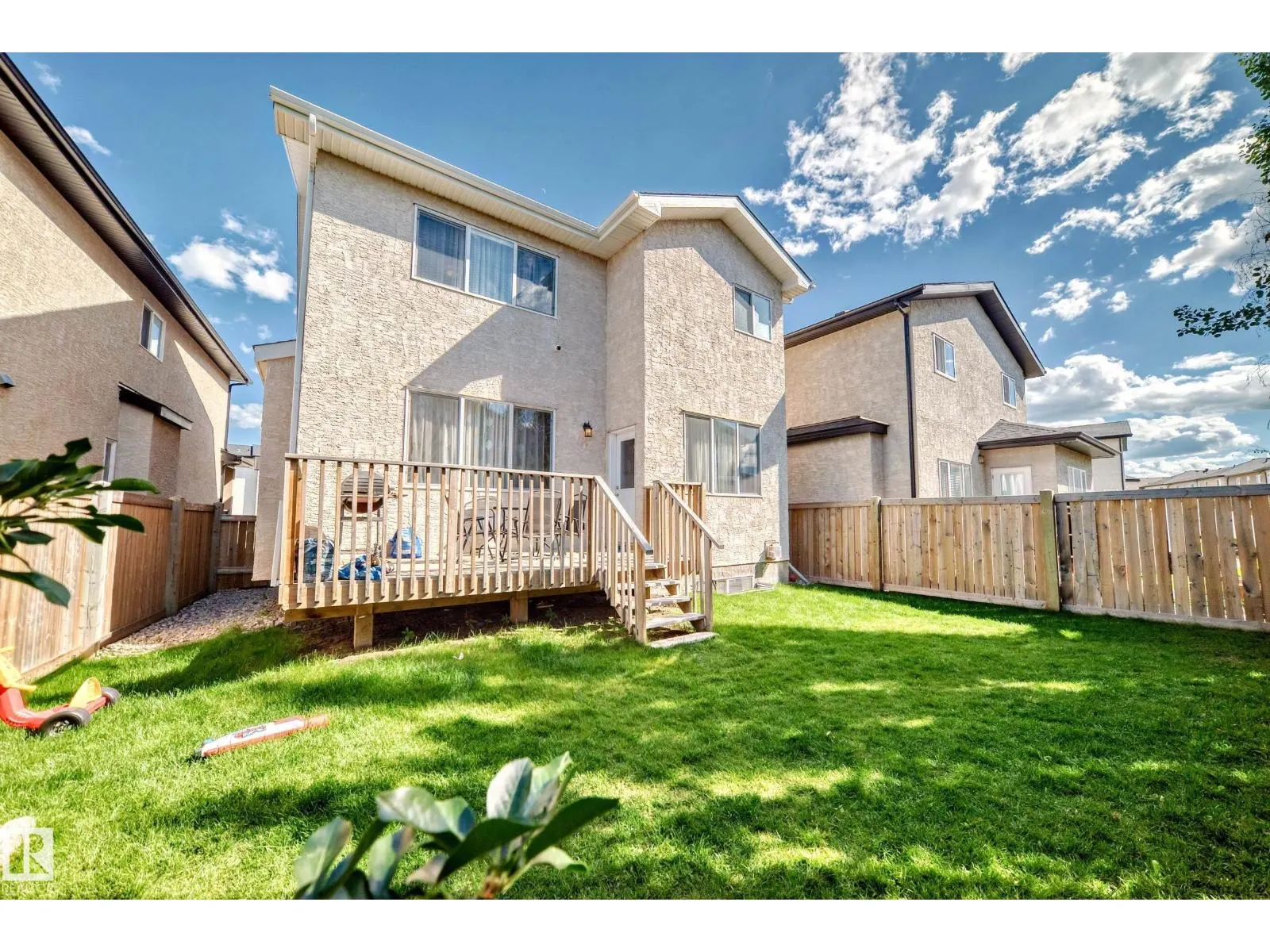 16756 61 ST NW
