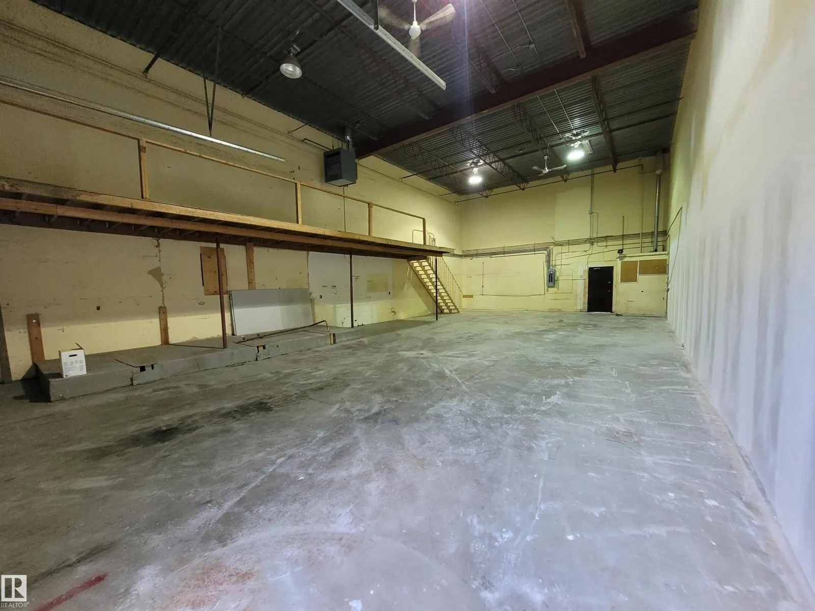 17416 108 AV NW