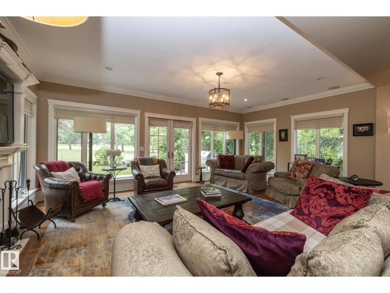 63 FAIRWAY DR NW
