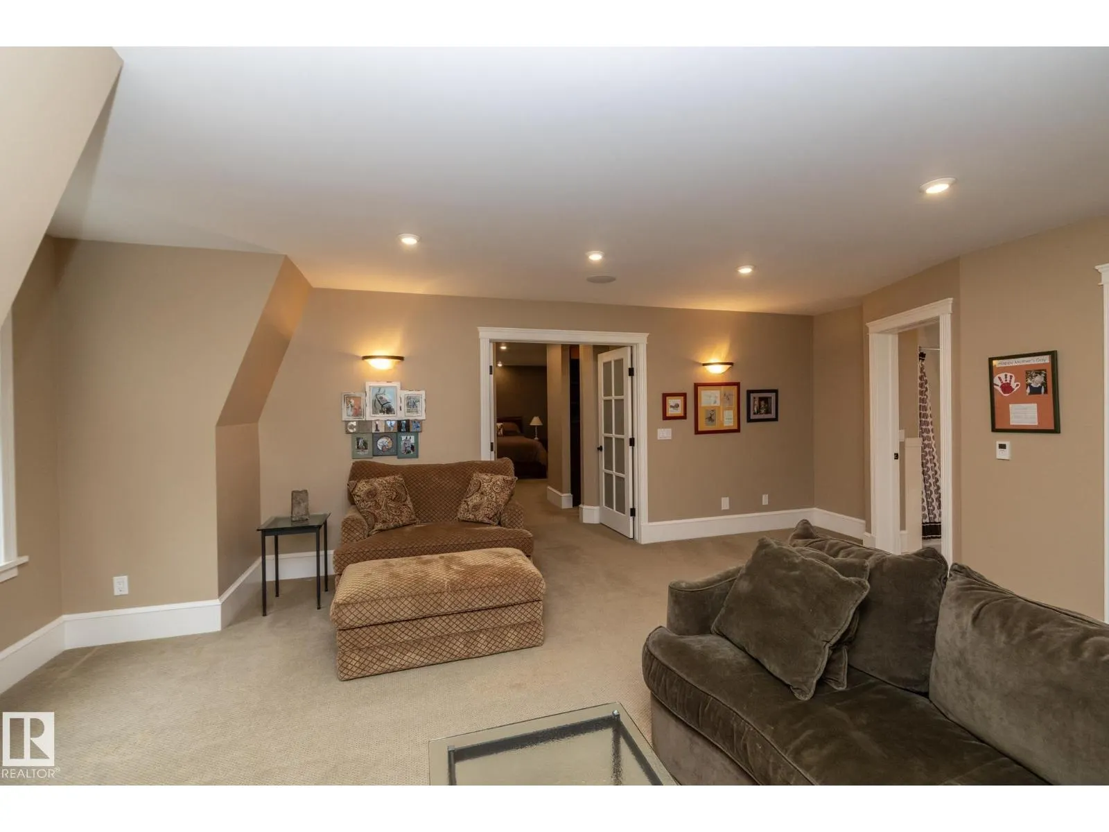 63 FAIRWAY DR NW