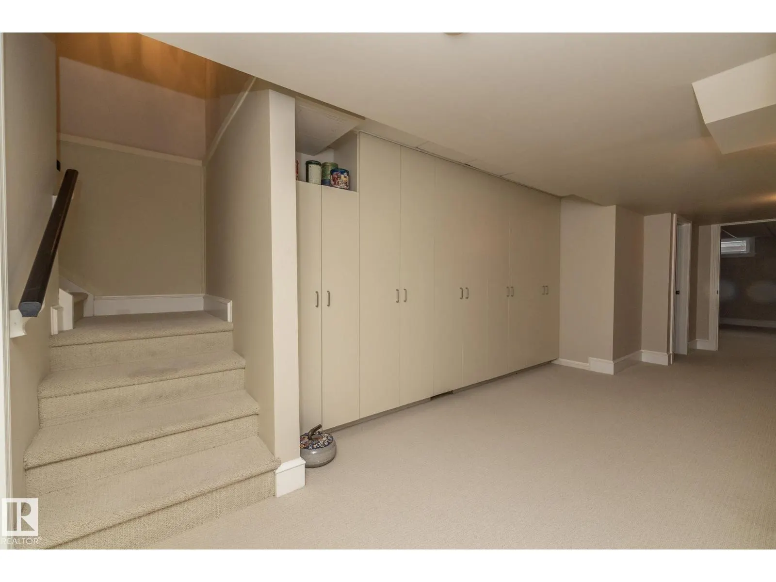 63 FAIRWAY DR NW