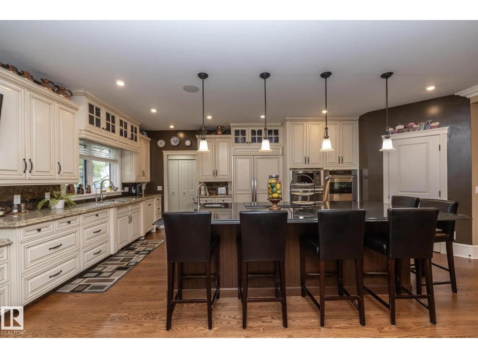63 FAIRWAY DR NW