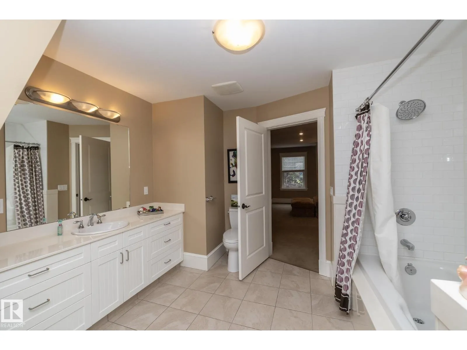 63 FAIRWAY DR NW