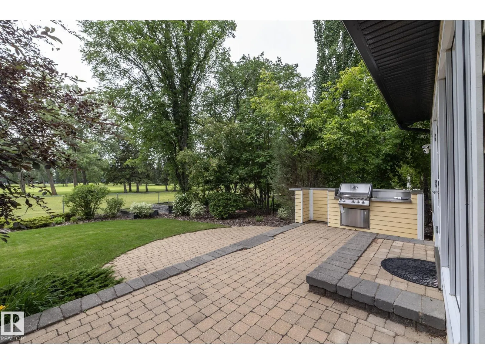 63 FAIRWAY DR NW