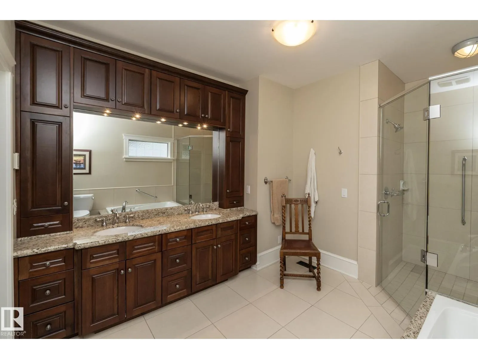 63 FAIRWAY DR NW