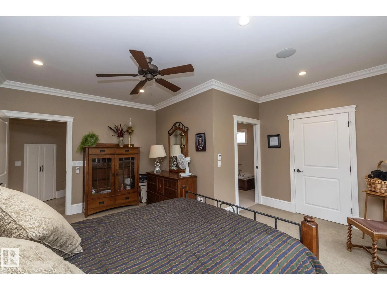 63 FAIRWAY DR NW