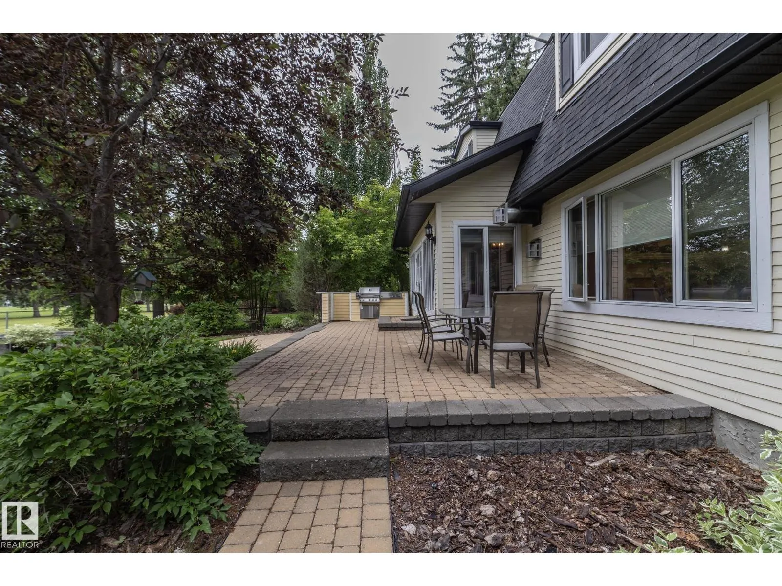 63 FAIRWAY DR NW