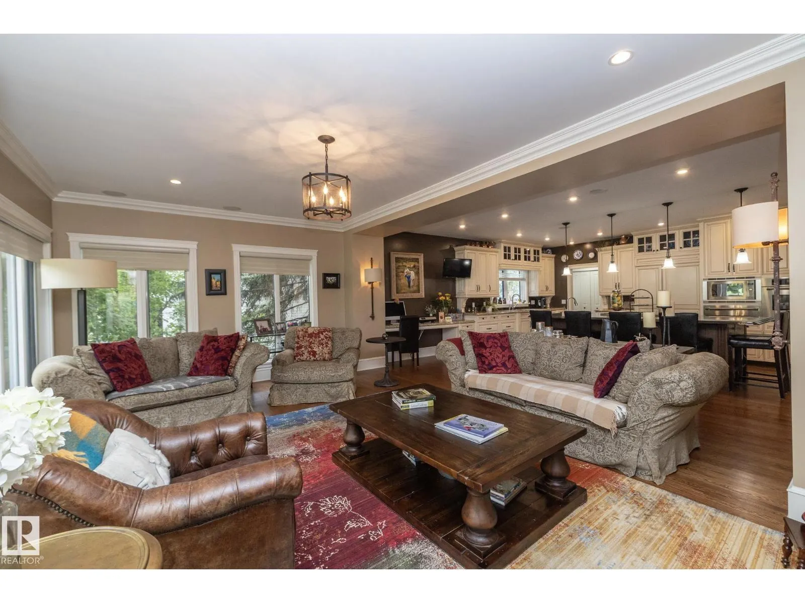 63 FAIRWAY DR NW