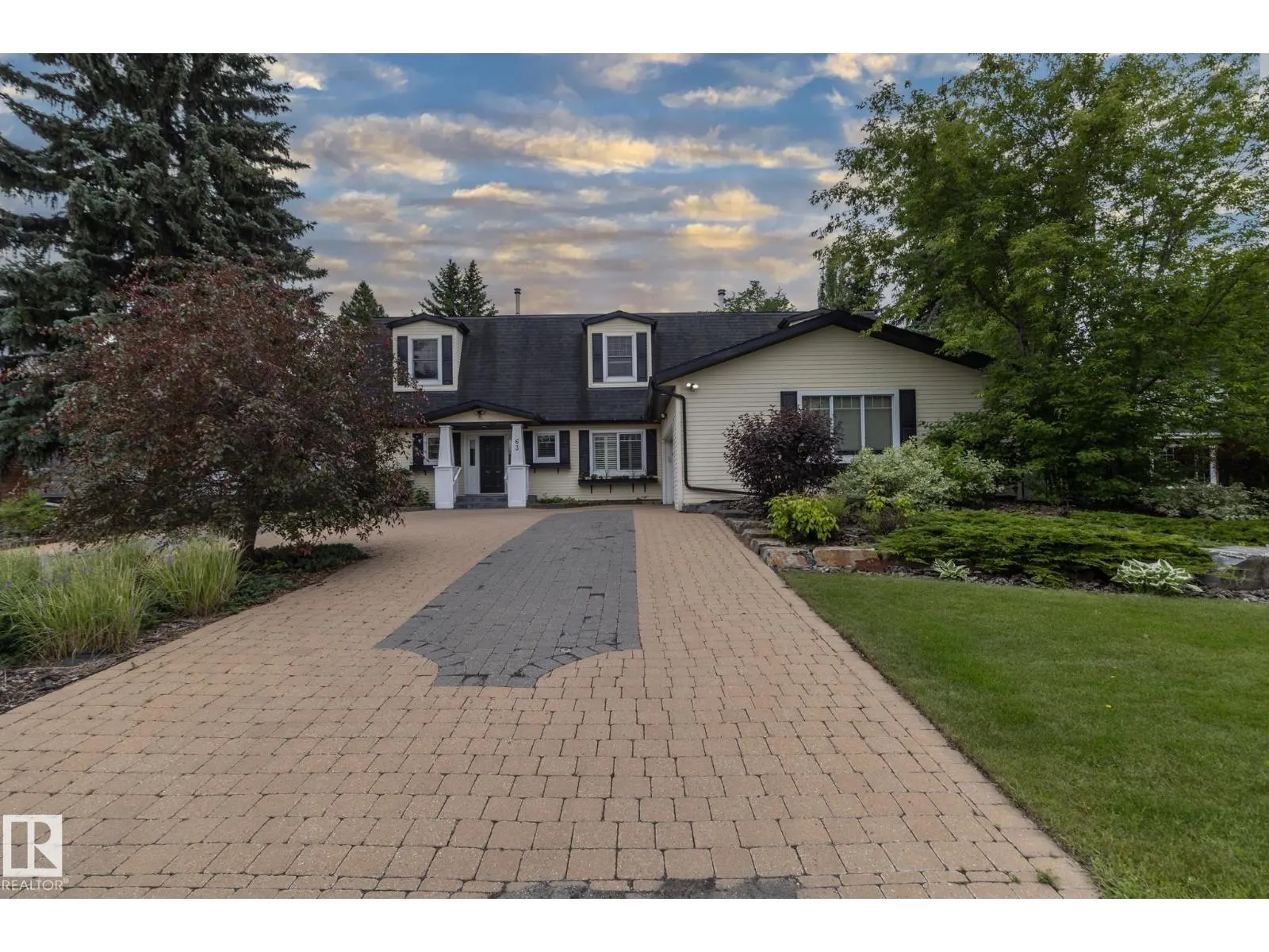 63 FAIRWAY DR NW
