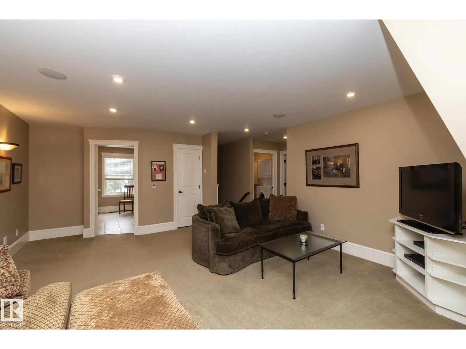 63 FAIRWAY DR NW