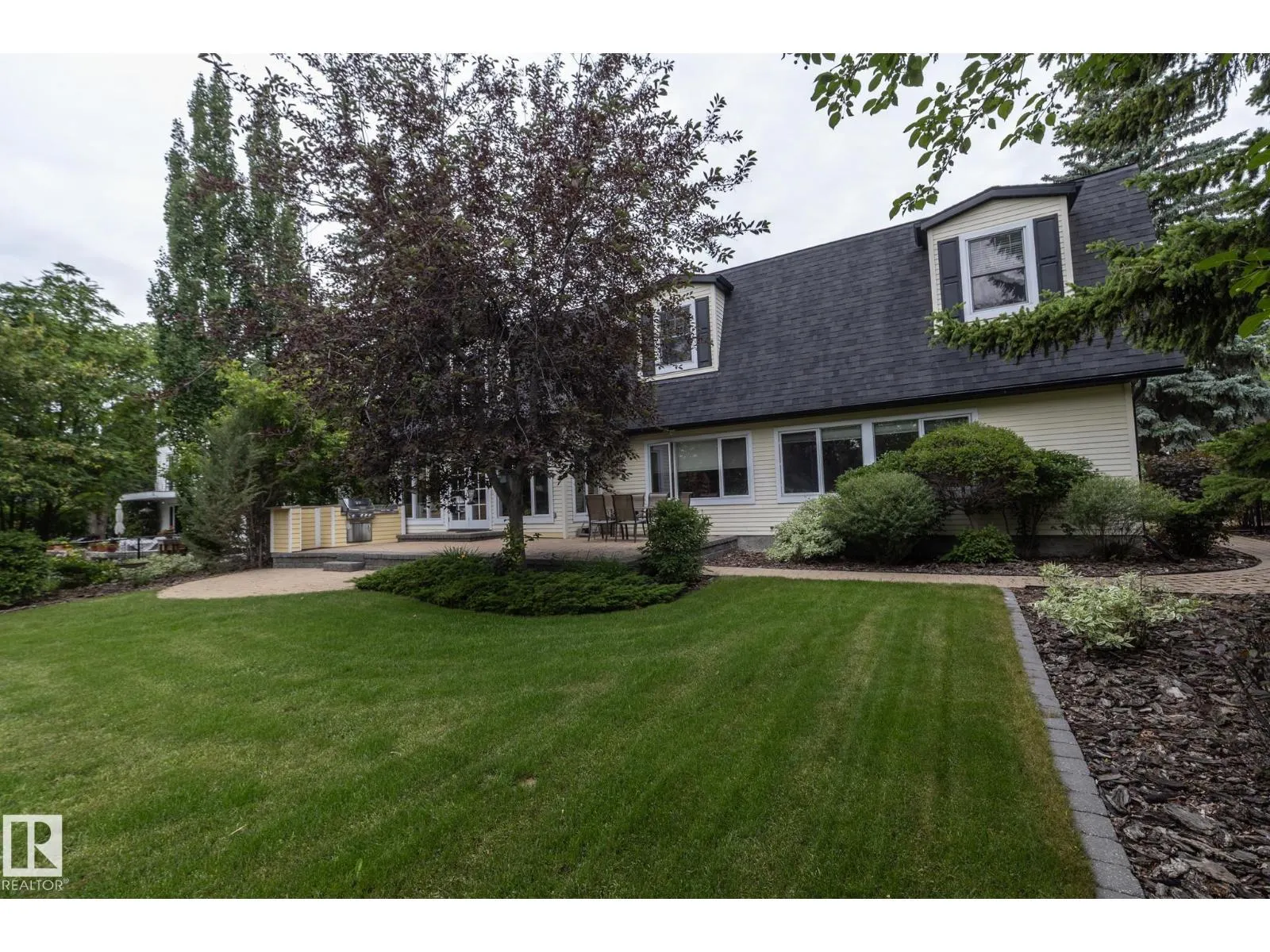 63 FAIRWAY DR NW
