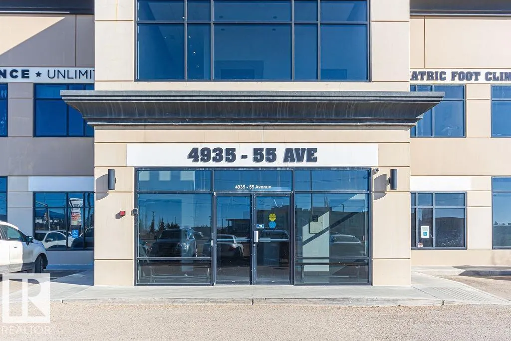 #208 4935 55 AV NW NW