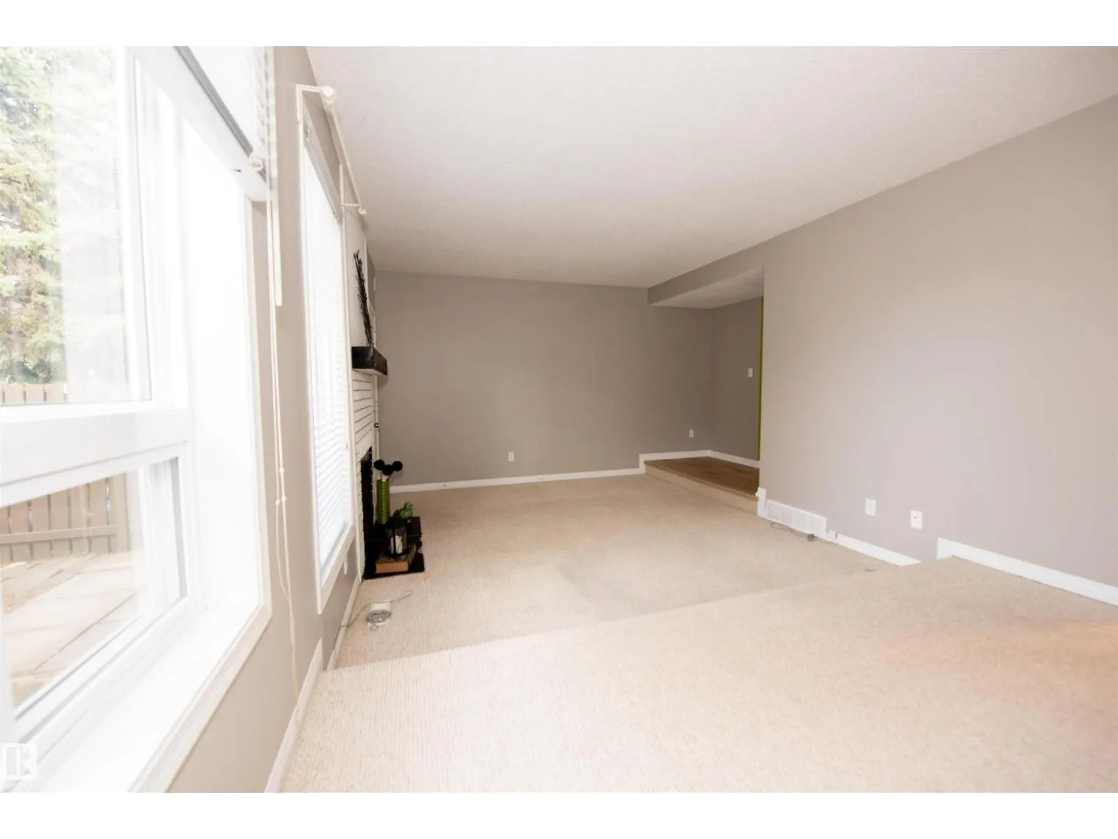 620 SADDLEBACK RD NW NW