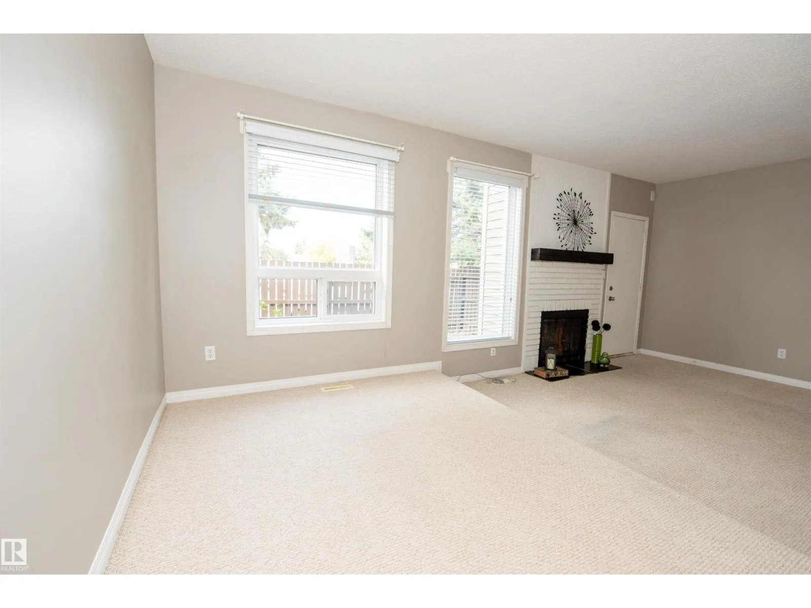 620 SADDLEBACK RD NW NW