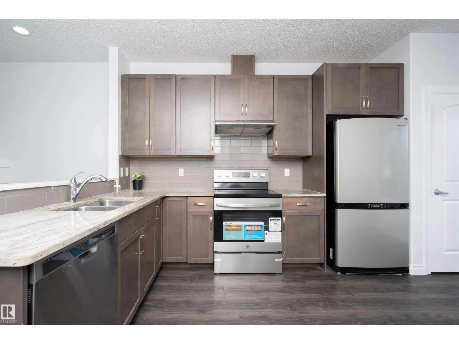 548 SECORD BV NW