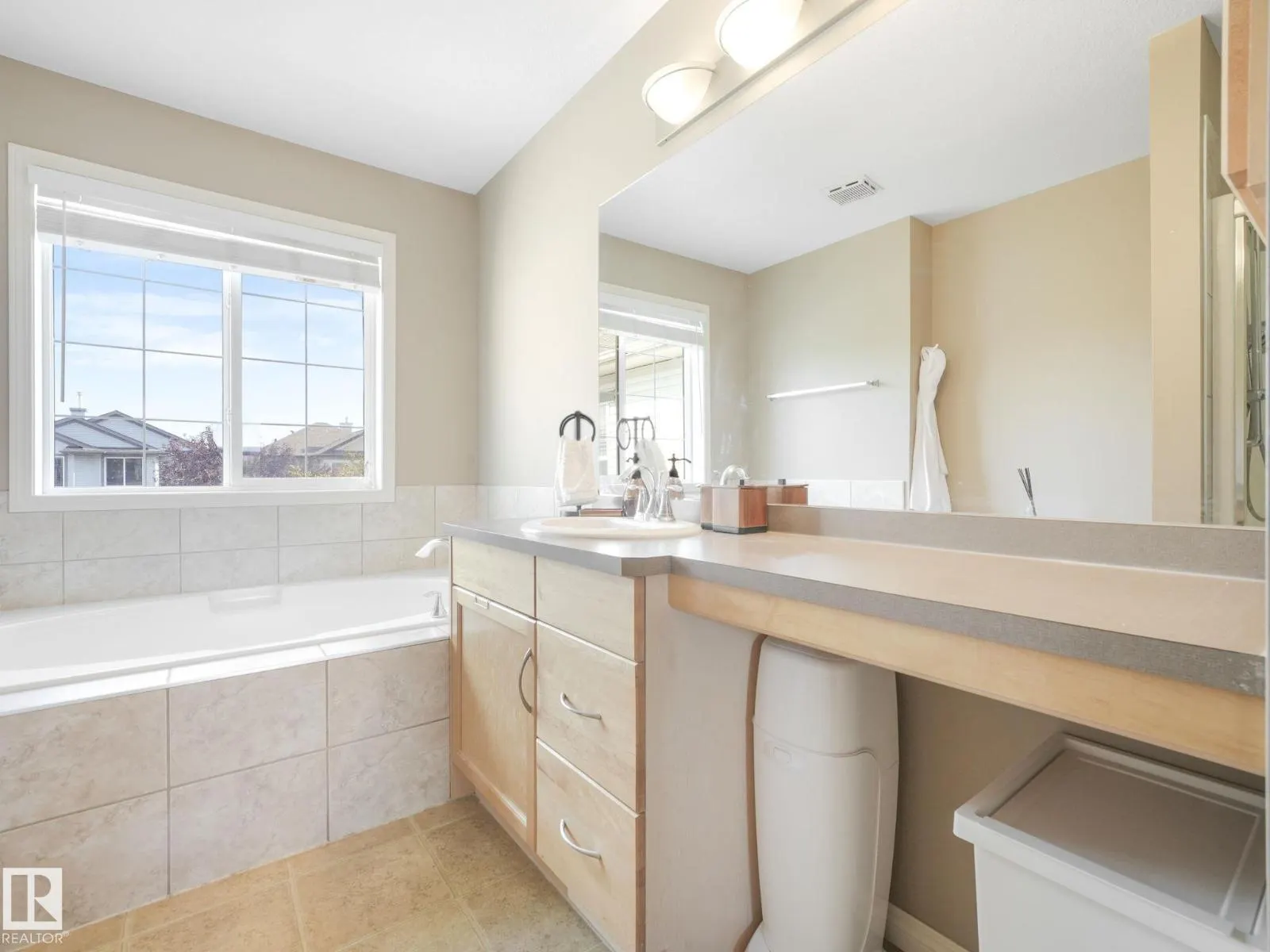1250 McAllister WY SW