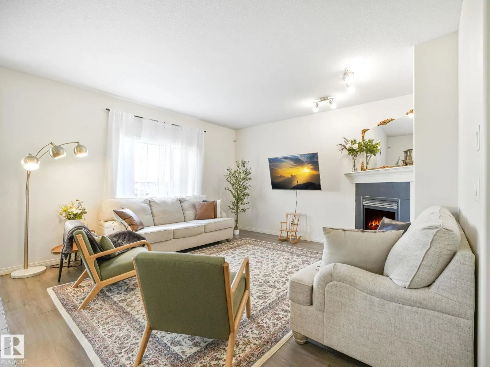 1250 McAllister WY SW