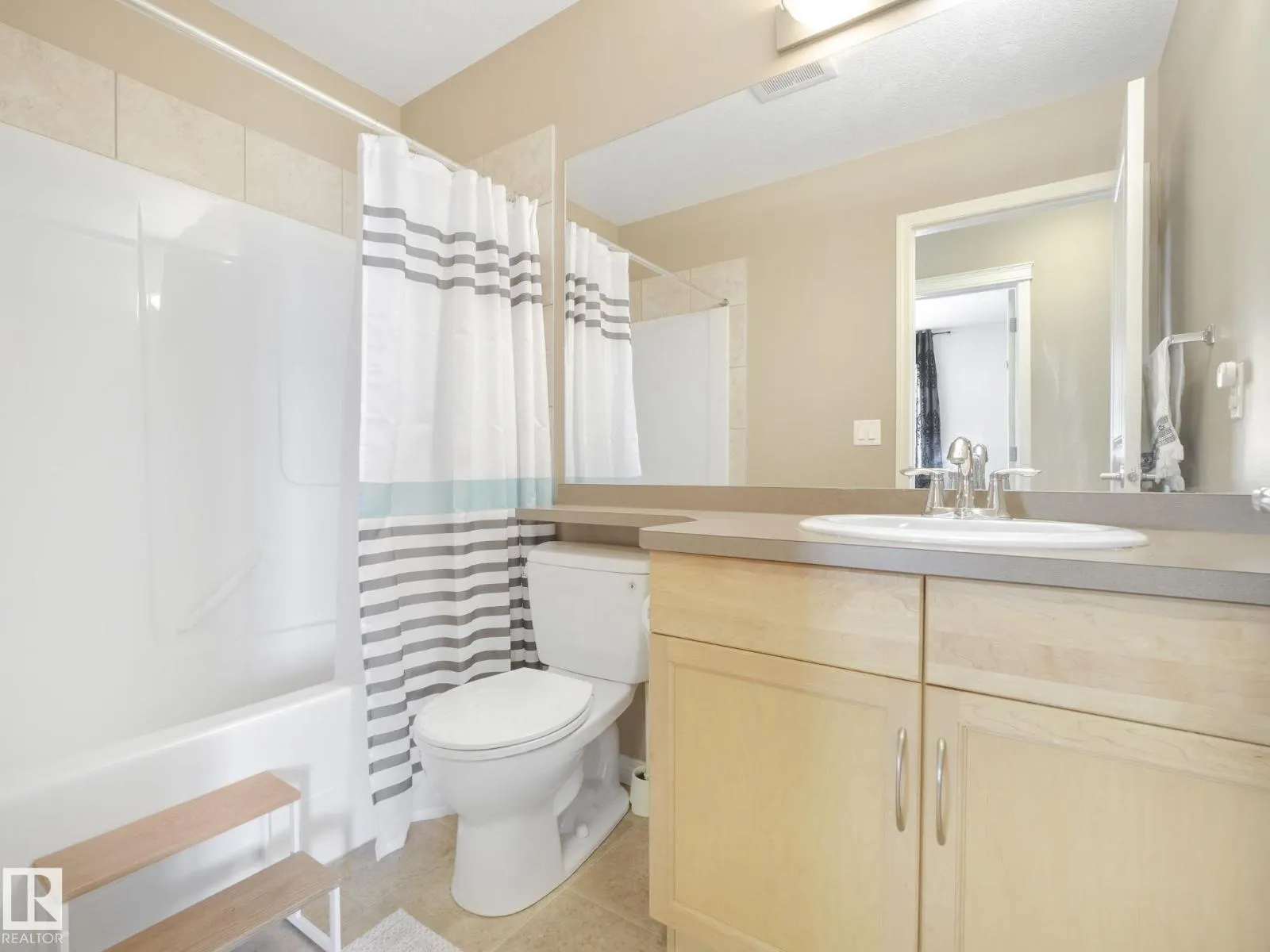 1250 McAllister WY SW