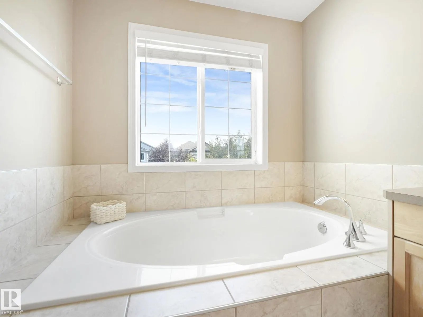 1250 McAllister WY SW