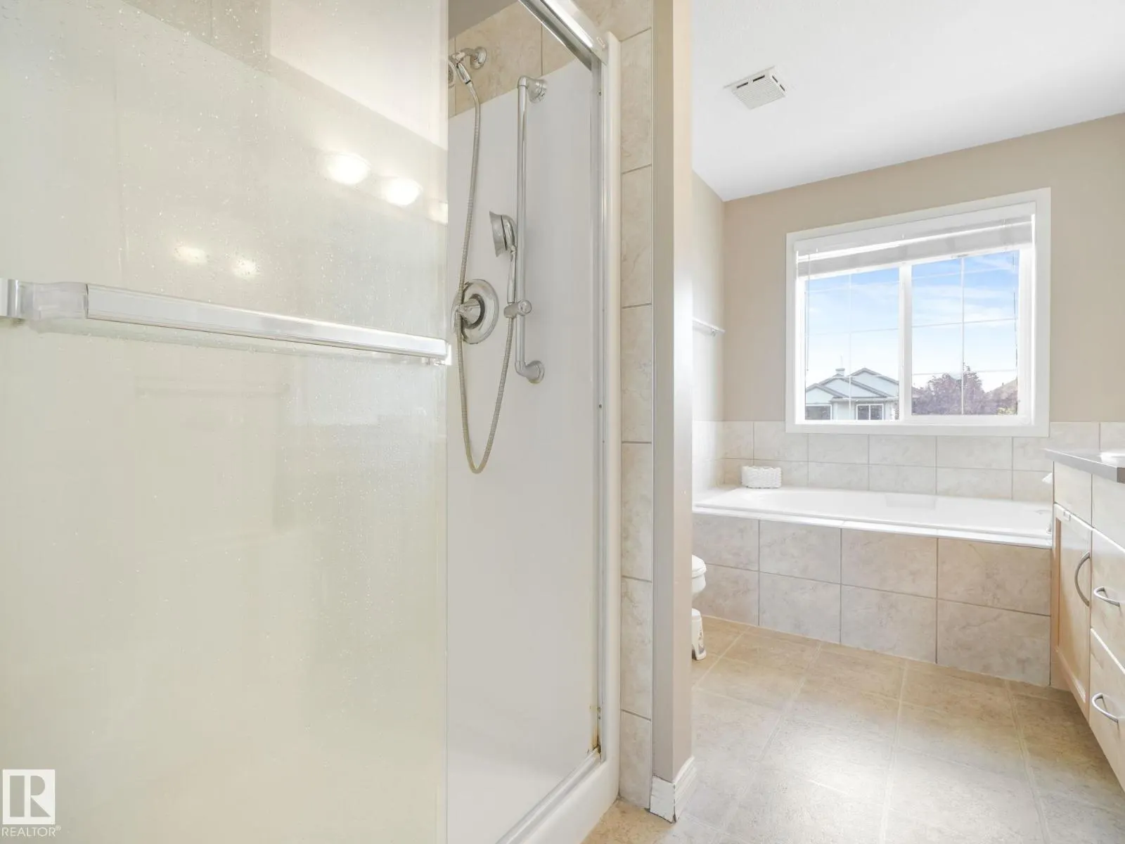 1250 McAllister WY SW