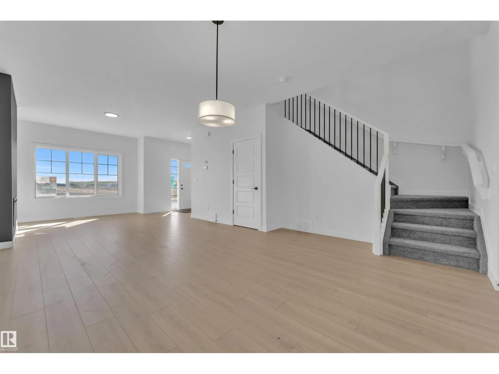 752 MATTSON DR SW
