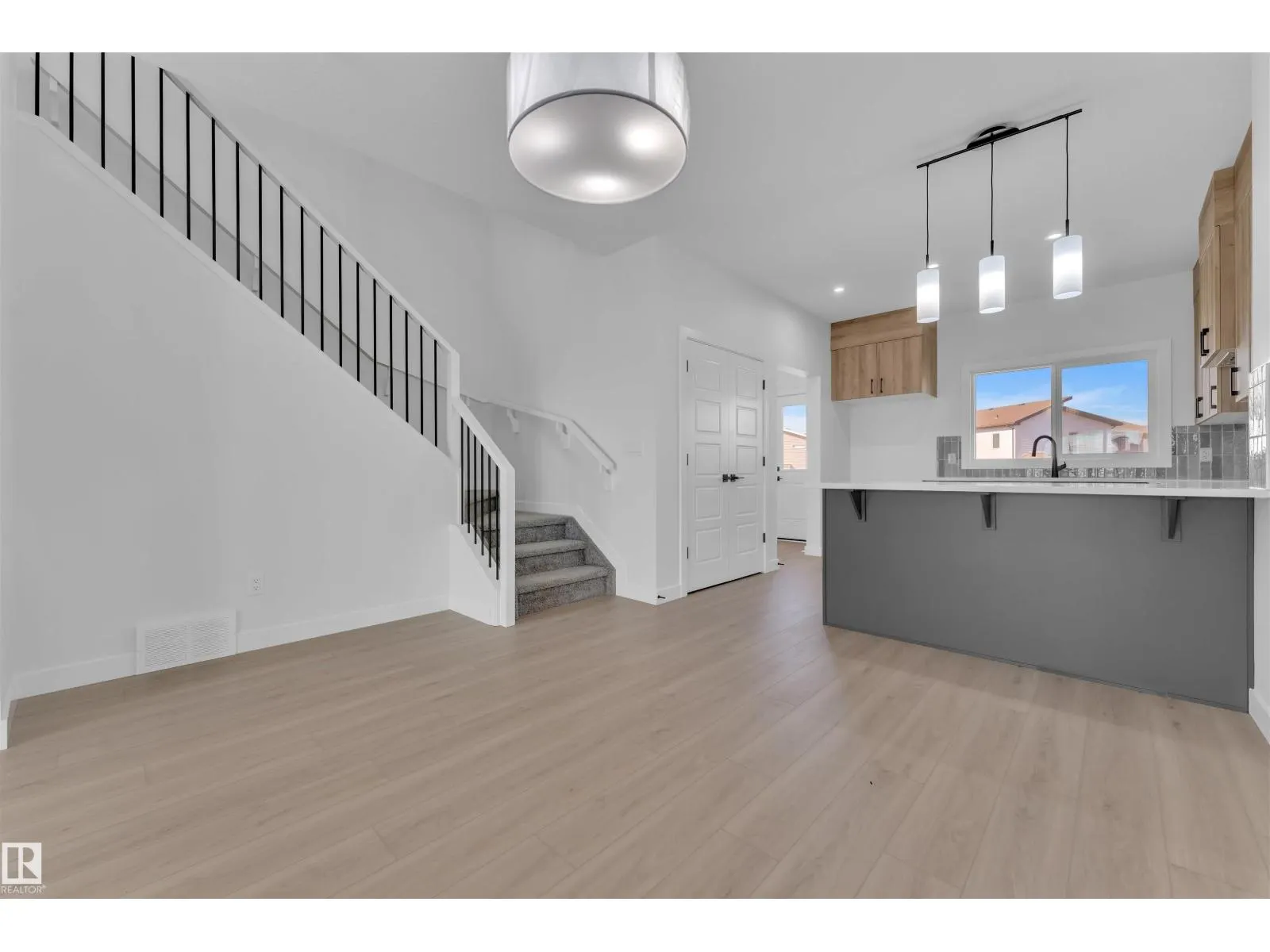 752 MATTSON DR SW